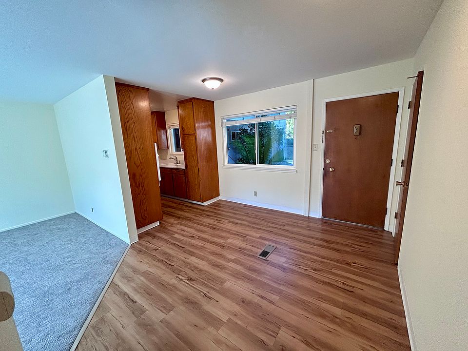 1st image of 151 Irene Ct #5