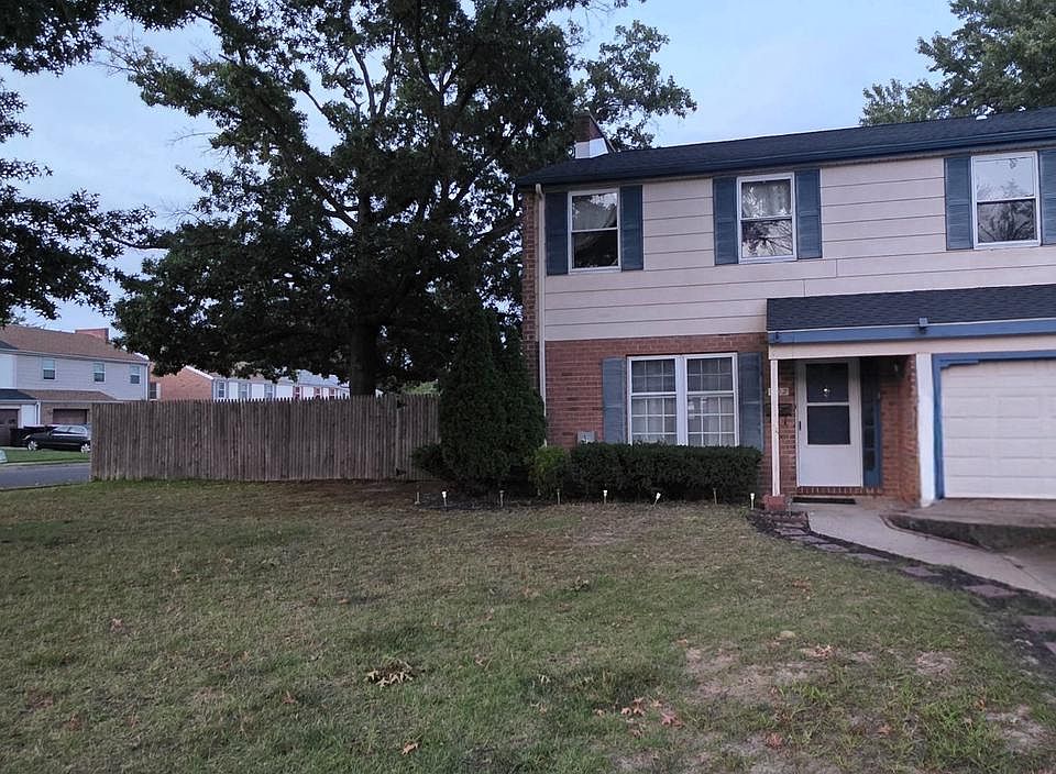 1st image of 402 Winding Way