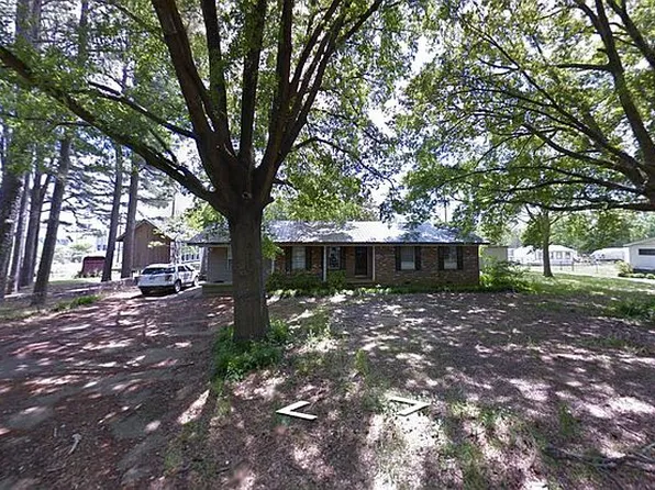 96 12th Ave N, Columbus, MS 39705