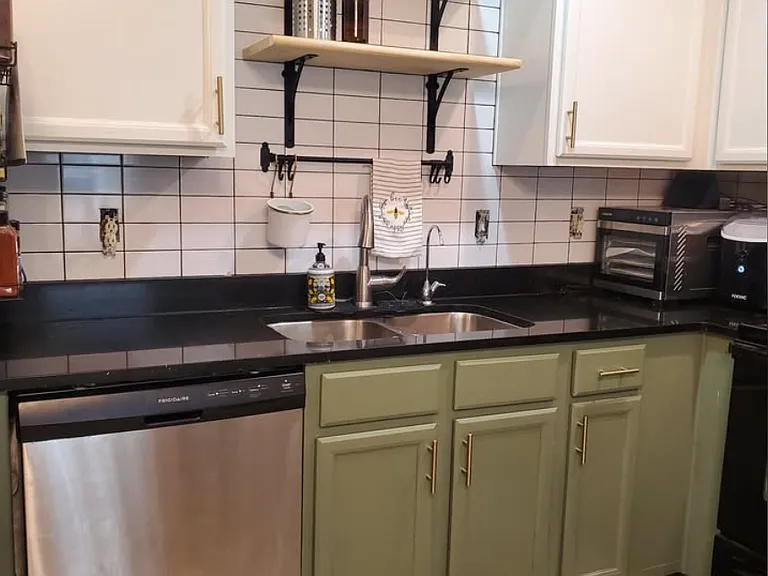 13750 Post Oak Ln — Photo 1