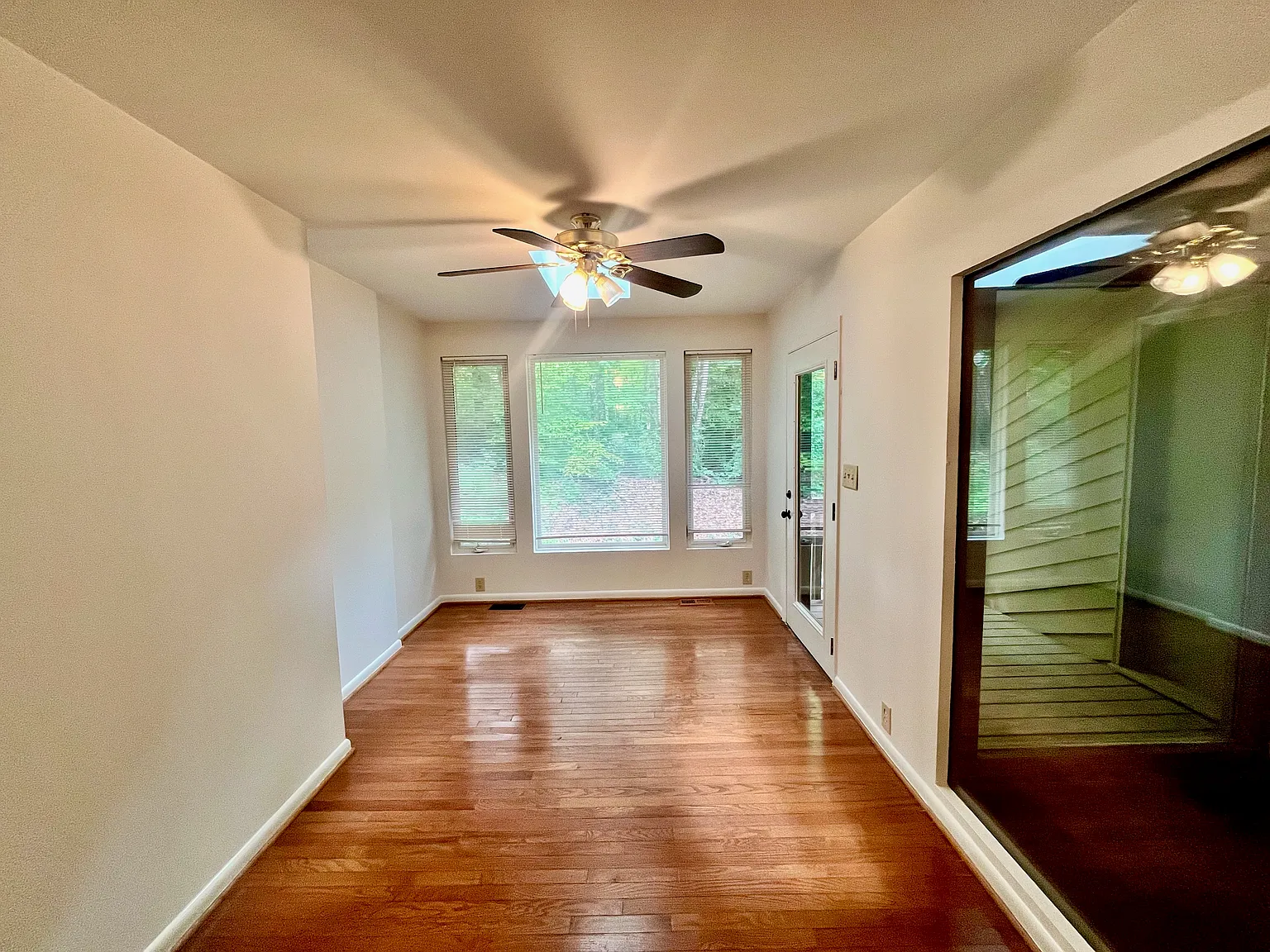 2 bed, 2.5 bath, $1,450 — Photo 4