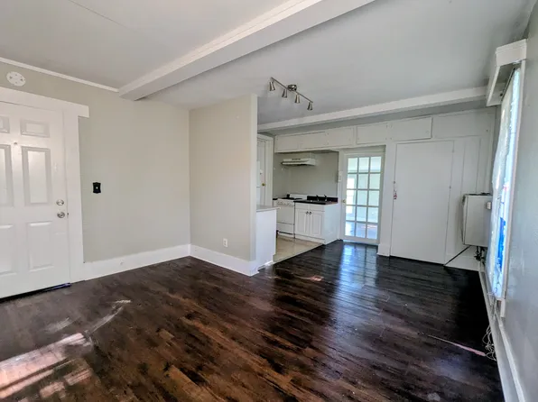 526 Fleming St Unit 4, Hendersonville, NC 28739