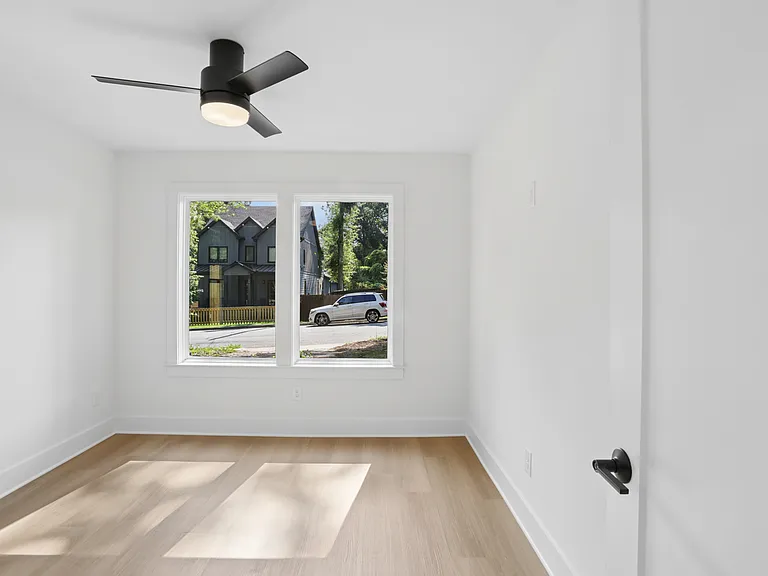2nd bedroom 2