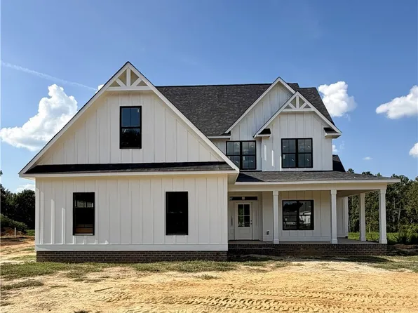 6645 River Rd, Fuquay Varina, NC 27526