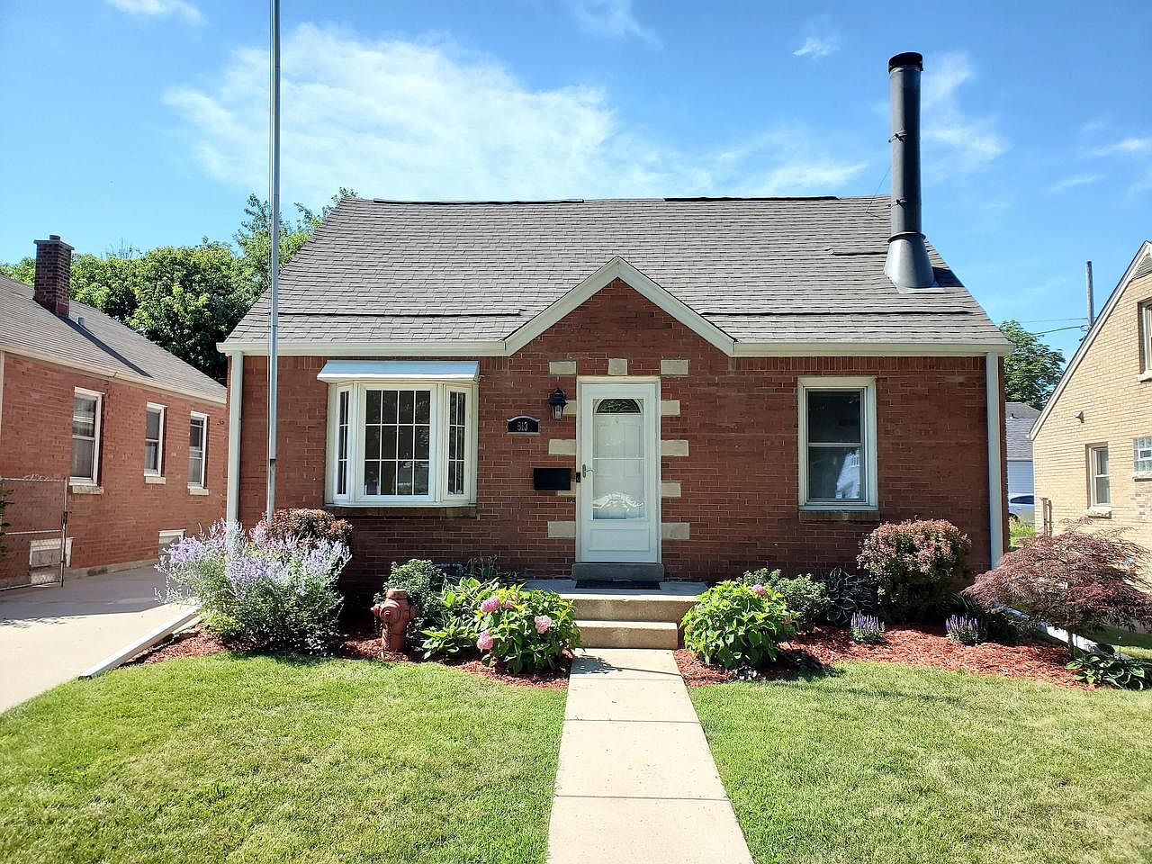 513 East Bolivar Ave, Milwaukee, WI 53207 | Zillow