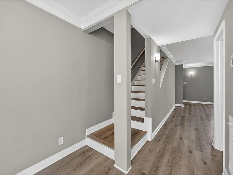 2109 Lander Ln #79 — Photo 16
