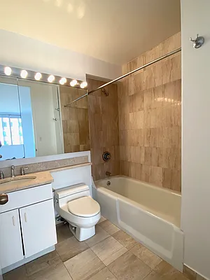 Rented by RELO REDAC INC. | media 8