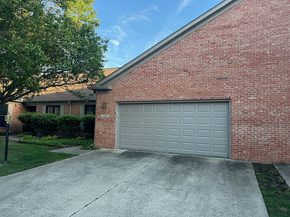 1st image of 1621 Broadmoor Dr #1621