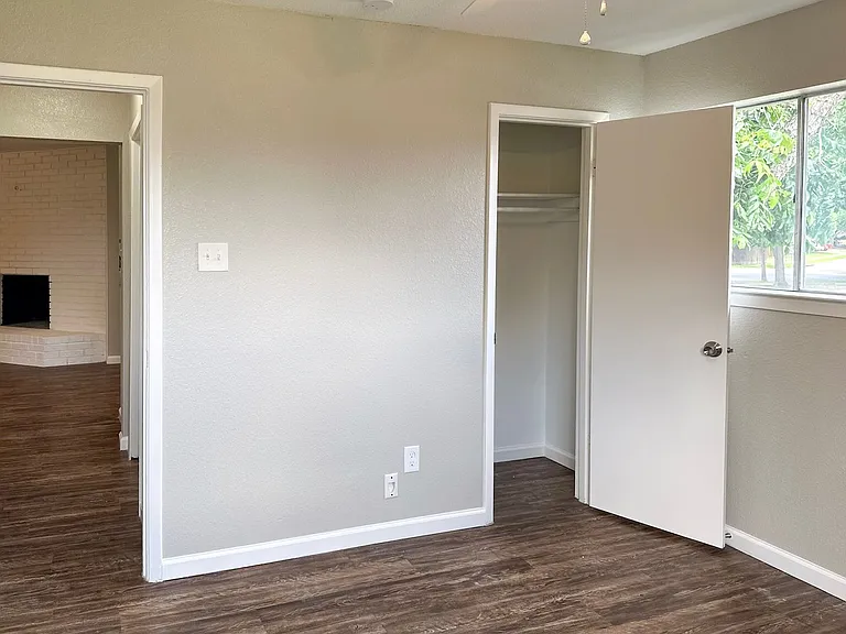 52083 Finley Rd — Photo 19