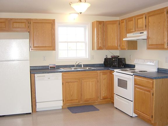 Applianced Kitchen