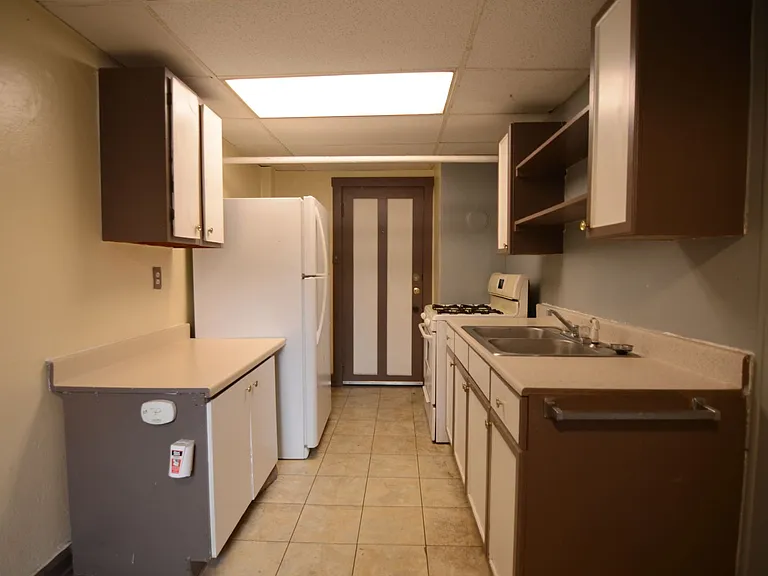 2532 Highland Ave — Photo 5