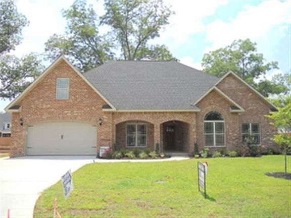 Home for Sale in Warner Robins, GA $261,000