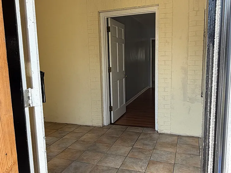 29 Cleremont Ave #1 — Photo 5
