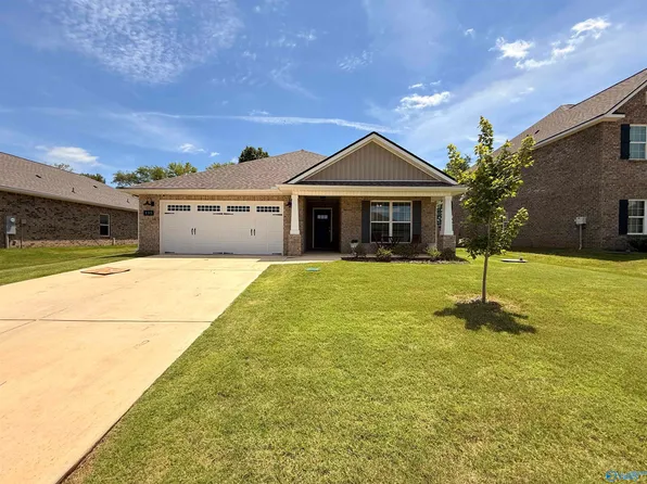 135 Ivy Vine Dr, Toney, AL 35773