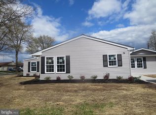 74 Gentle Rd, Levittown, PA 19057