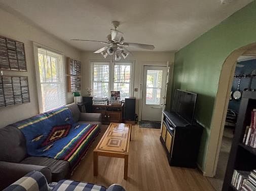 2nd image of 621 Cedar St