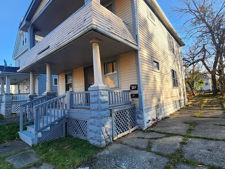 11702 Honeydale Ave — Photo 37