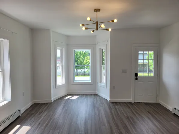 137 Federal St, Saint Albans, VT 05478