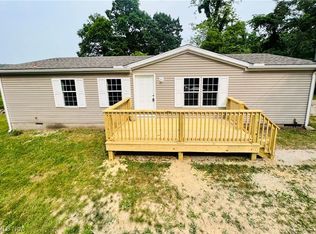 10002 E Athens Rd, Roseville, OH 43777