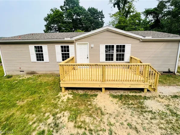 10002 E Athens Rd, Roseville, OH 43777