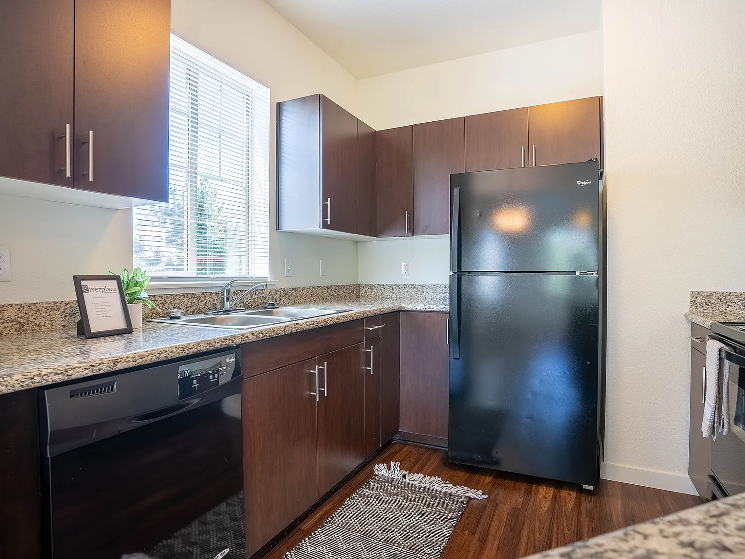Riverplace Apartment Homes — Photo 2