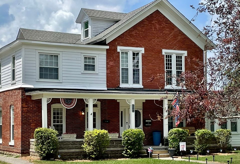 1st image of 208 S Elm St