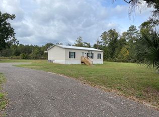 1026 SW 10th St, Cross City, FL 32628