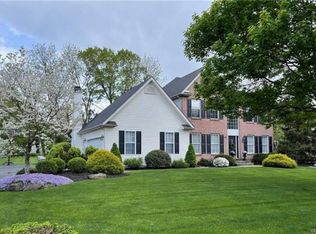 453 Kevin Dr, Bethlehem, PA 18017