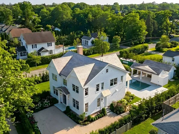 109 David Whites Ln, Southampton, NY 11968