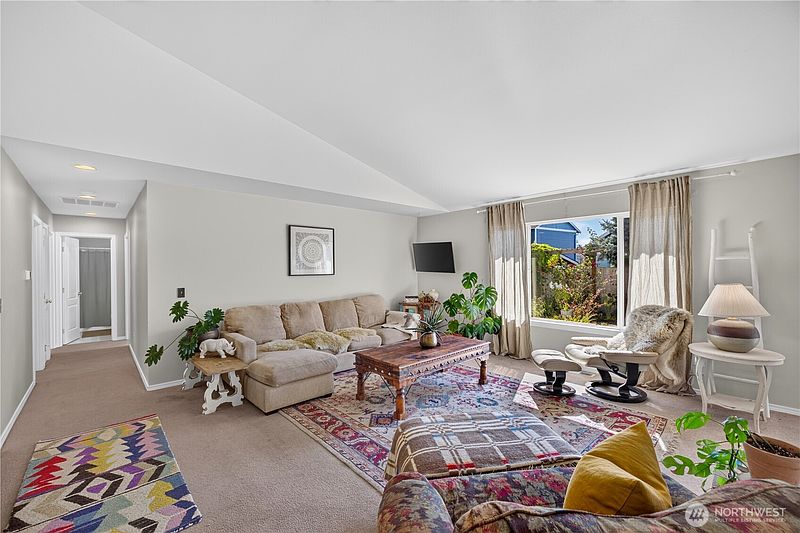 5th image of 1716 Marde Place
