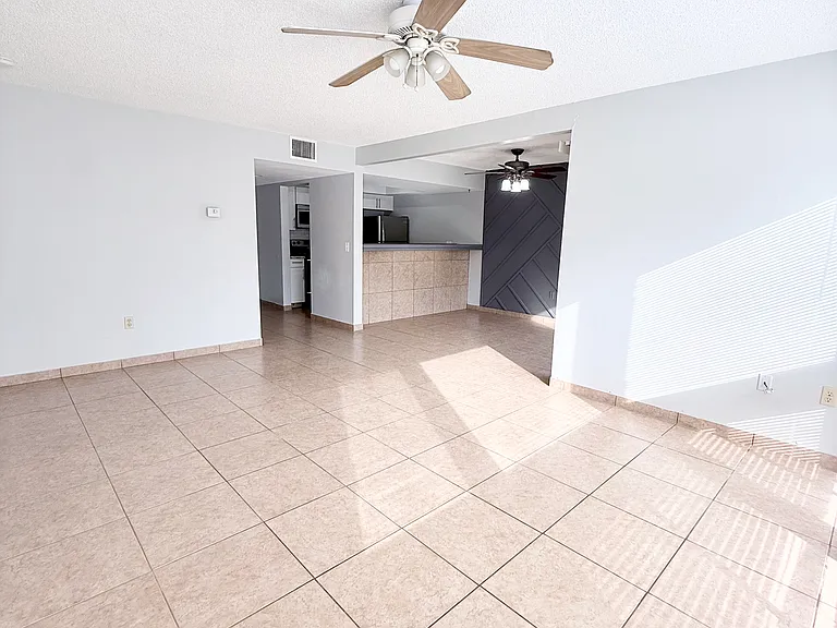 6013 Windhover Dr #1-C07 — Photo 3