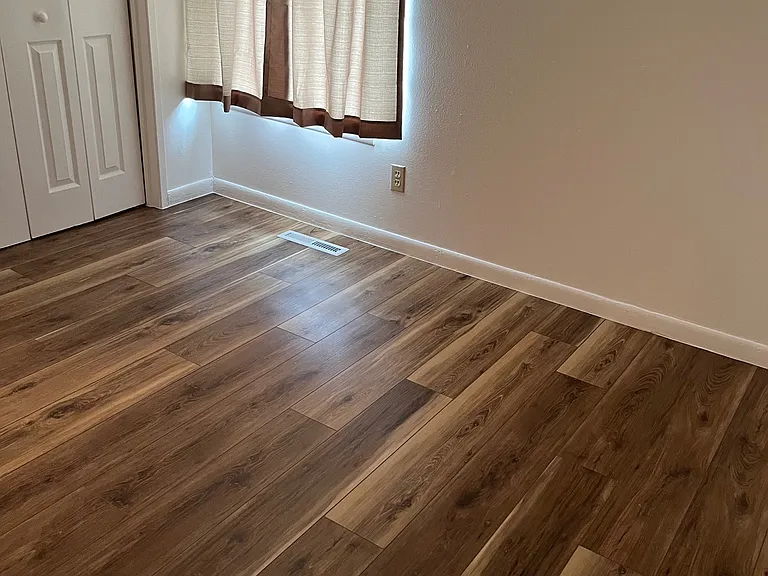 604 Stanfield Ave — Photo 4