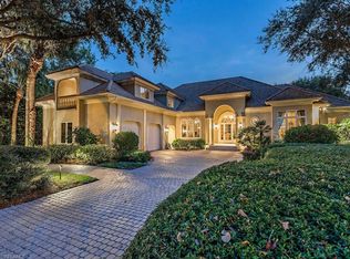1071 Barcarmil Way, Naples, FL 34110