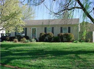 3707 Bristol Oaks Dr, Louisville, KY 40299