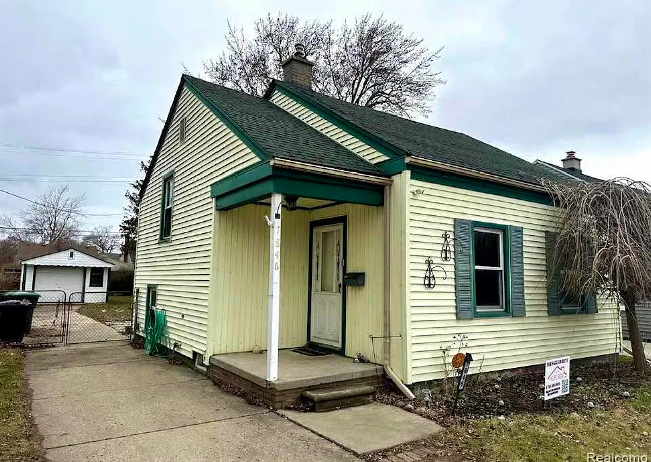 3 bed, 1179 sqft, $1,500 — Photo 1
