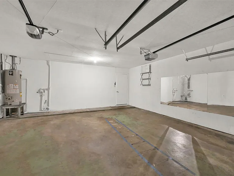 8603 Freewood St — Photo 21