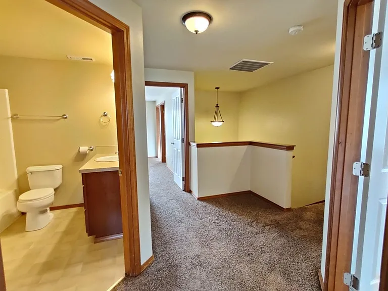 515 Ferry St SW #B — Photo 11
