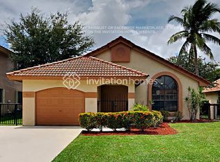 4036 NW 5th Dr, Deerfield Beach, FL 33442