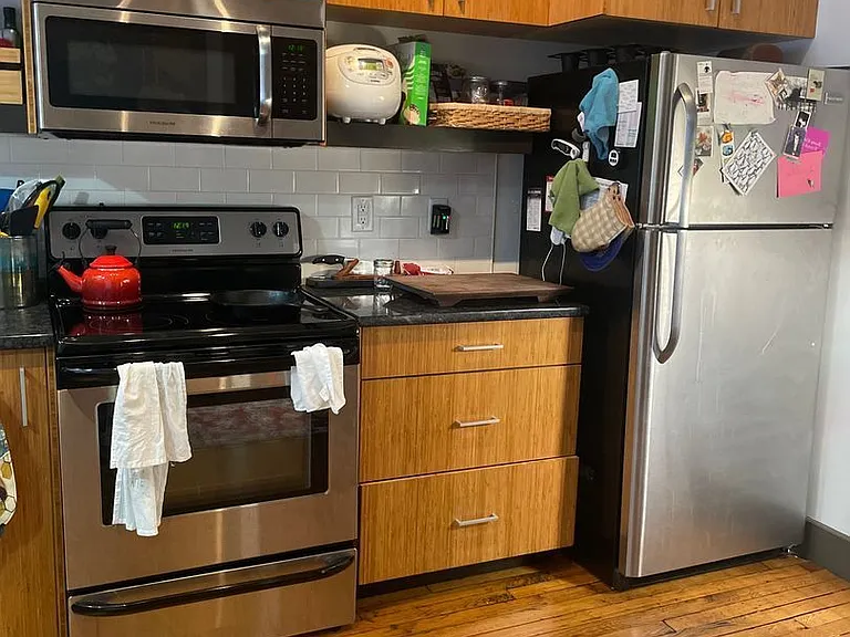 1322 W Broad St — Photo 42
