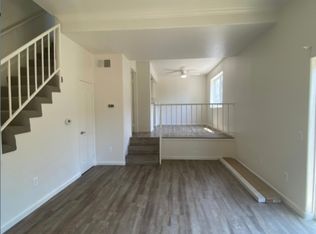 13022 Riverside Dr, Sherman Oaks, CA 91423