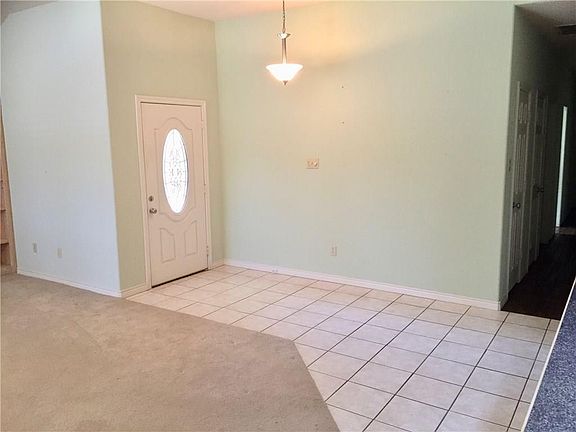3rd image of 5843 Westhaven Dr Unit 2