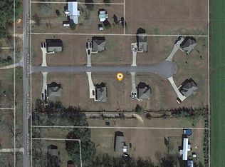 106 Meadow Lark Ln, Lucedale, MS 39452