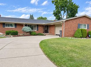 35358 Bobcean Rd, Clinton Township, MI 48035