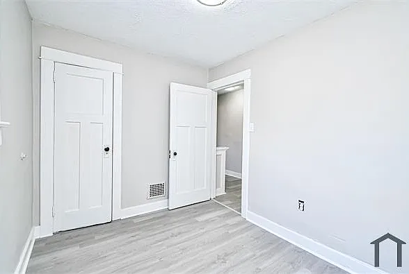 312-314 Pointview Ave #314 — Photo 19