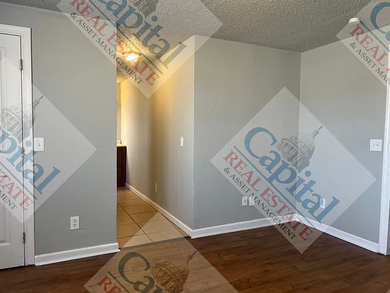 407 E Key Blvd — Photo 26