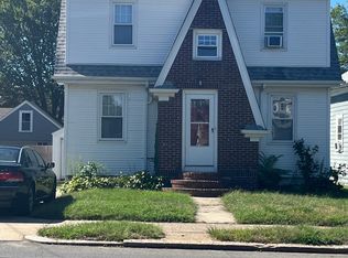 704 River Ave #1, Providence, RI 02908