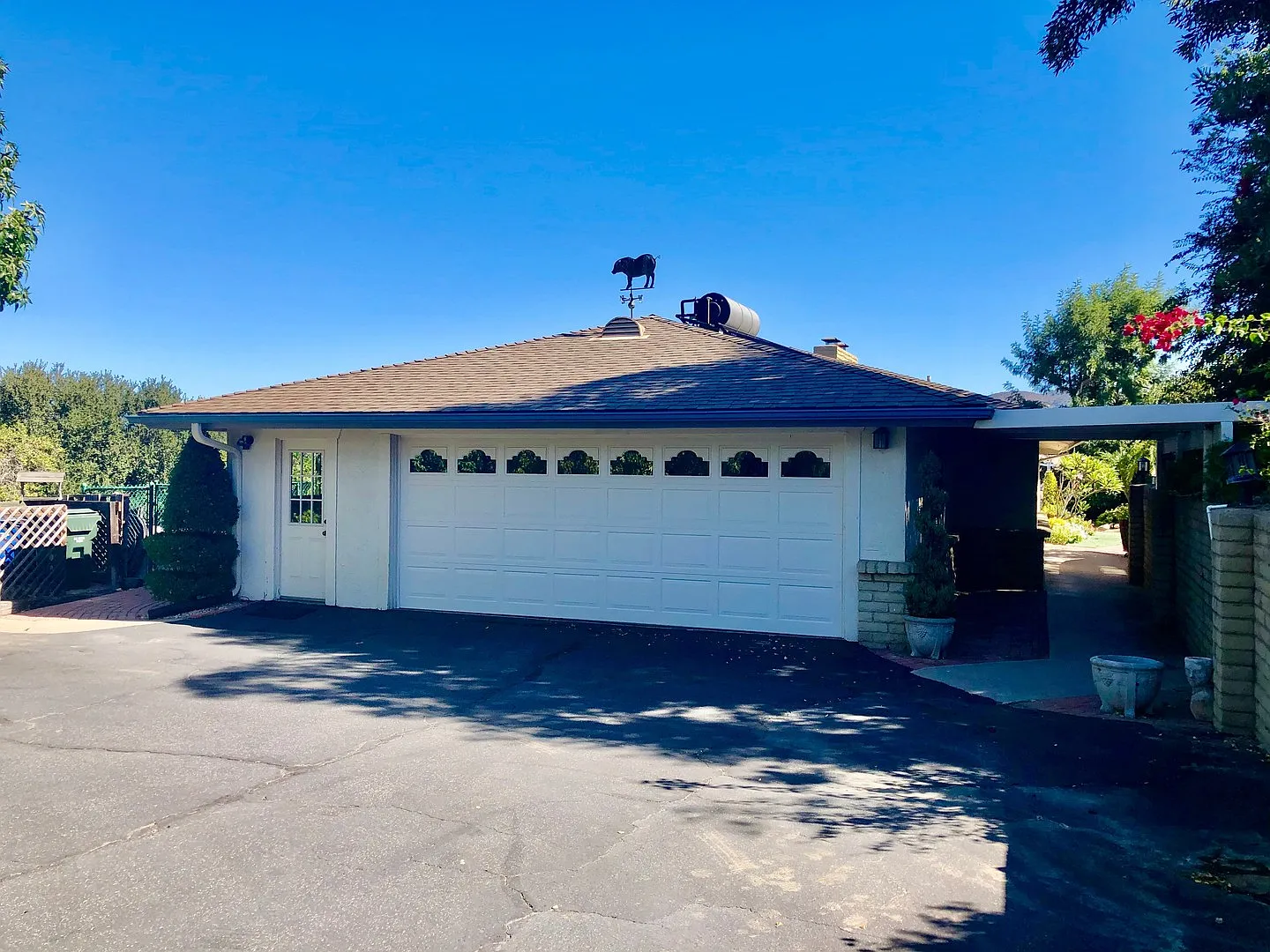 Beautiful Custom Home in Fallbrook, just minutes from town, Million Dollar Views, and Privacy a P... — Photo 2