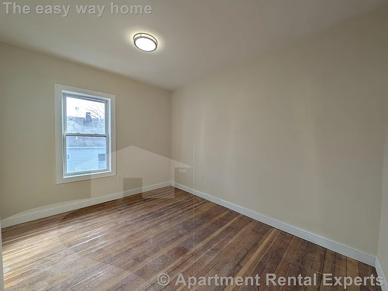 5 Lowell Cir #3 — Photo 15