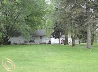 21710 Bell Rd, New Boston, MI 48164