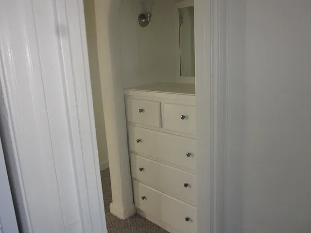 812 N Detroit St — Photo 15